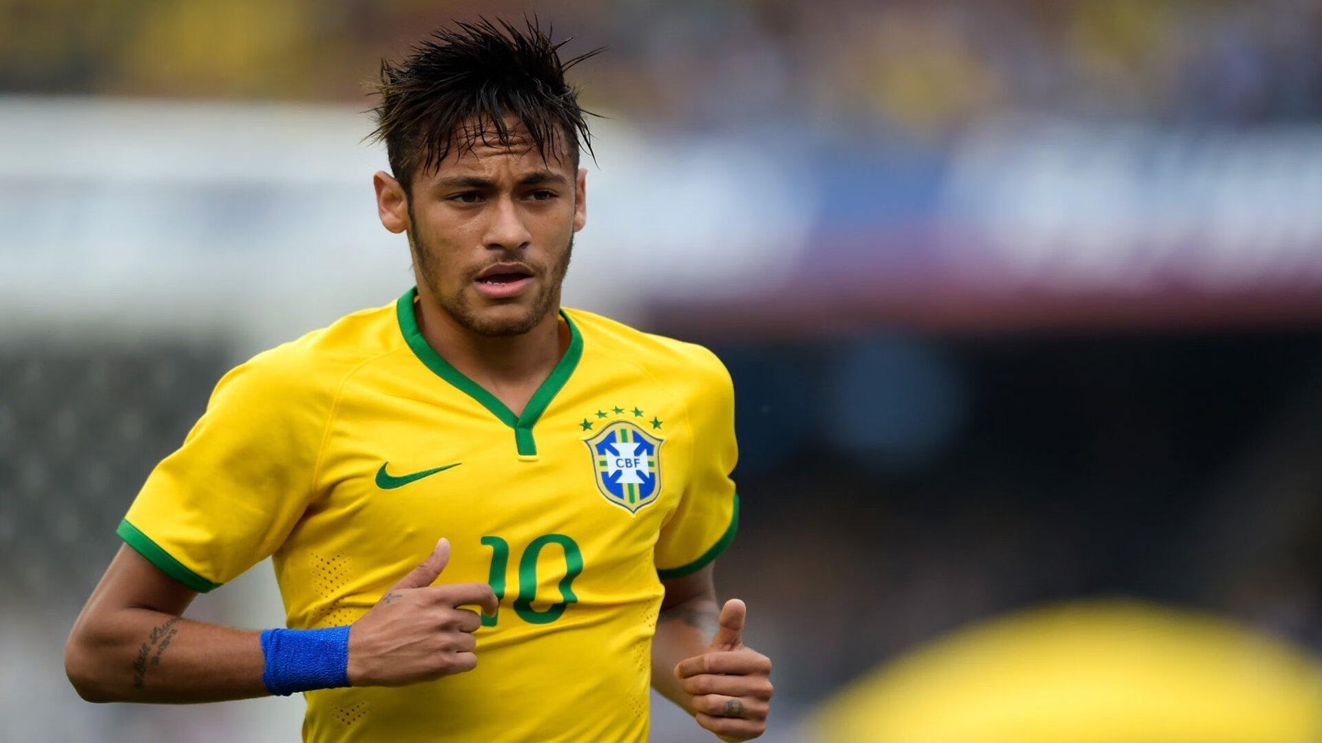 梅西代表国家队出场，球迷期待英雄归来，梅西国家队正式比赛都是对谁打进的